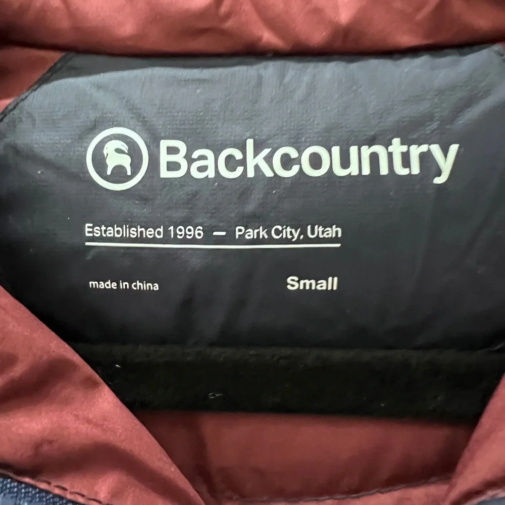 Murdock 850 Down Jacket - Picture 2 of 6